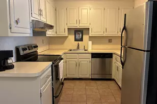 462 Glendale Ave, Bridgeport, CT 06606 - Photo 8