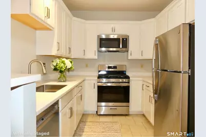 105 Richards Avenue #2410, Norwalk, CT 06854 - Photo 4