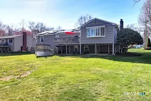 12 Coyle Dr, West Haven, CT 06516 - Photo 2