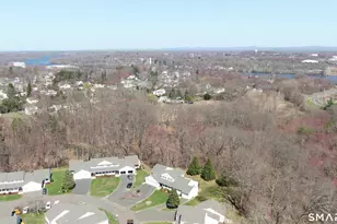 98 Dibble Hollow Ln, Windsor Locks, CT 06096 - Photo 18