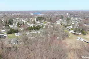 98 Dibble Hollow Ln, Windsor Locks, CT 06096 - Photo 16