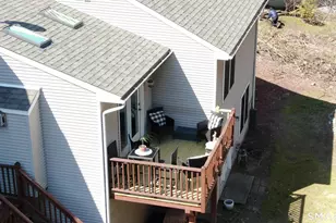 98 Dibble Hollow Ln, Windsor Locks, CT 06096 - Photo 24