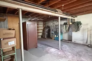 298 Murray St, Meriden, CT 06450 - Photo 30