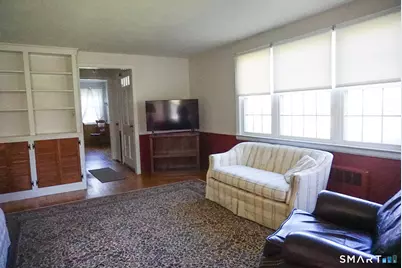 298 Murray Street, Meriden, CT 06450 - Photo 8