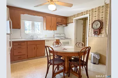 298 Murray Street, Meriden, CT 06450 - Photo 16