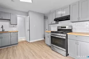746 Maple St, Bridgeport, CT 06608 - Photo 12