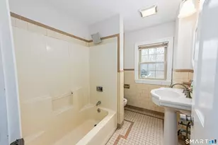 112 Orchard St, Meriden, CT 06450 - Photo 20