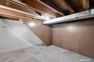 665 Goodwin St, East Hartford, CT 06108 - Photo 32