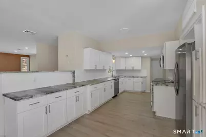 822 Slater Road, New Britain, CT 06053 - Photo 10