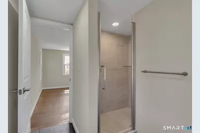 822 Slater Road, New Britain, CT 06053 - Photo 18