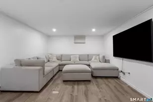 948 Wayne St, Bridgeport, CT 06606 - Photo 22