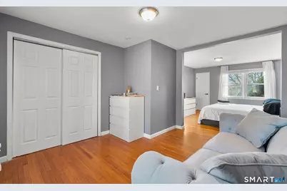 948 Wayne Street, Bridgeport, CT 06606 - Photo 6