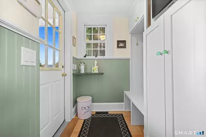 49 Buena Vista Street, Stamford, CT 06907 - Photo 10