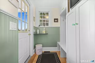 49 Buena Vista St, Stamford, CT 06907 - Photo 10