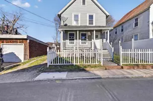 12 Clover Ct, New London, CT 06320 - Photo 1