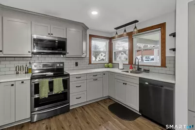 12 Longview Road, Enfield, CT 06082 - Photo 4