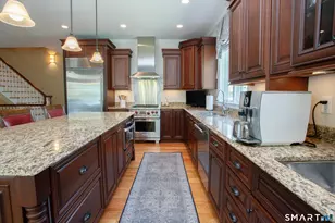 37 Bantry Rd, Simsbury, CT 06070 - Photo 6