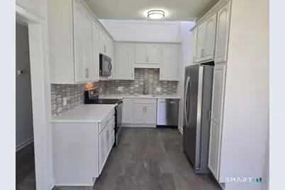 930 Heritage Village #B, Southbury, CT 06488 - Photo 4