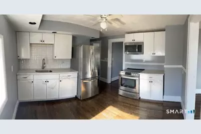 217 Hillcrest Road, Bridgeport, CT 06606 - Photo 16