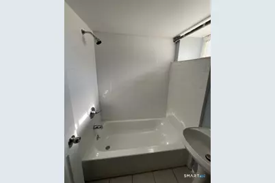 217 Hillcrest Road, Bridgeport, CT 06606 - Photo 30