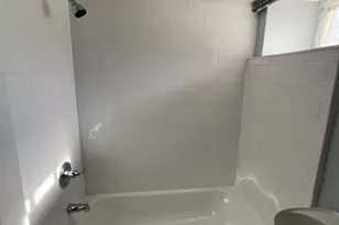 217 Hillcrest Rd, Bridgeport, CT 06606 - Photo 30