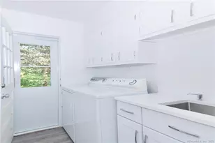 177 Brett Rd, Fairfield, CT 06824 - Photo 10