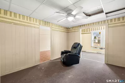 32 Greenwood Street, Naugatuck, CT 06770 - Photo 16