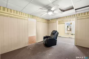 32 Greenwood St, Naugatuck, CT 06770 - Photo 16