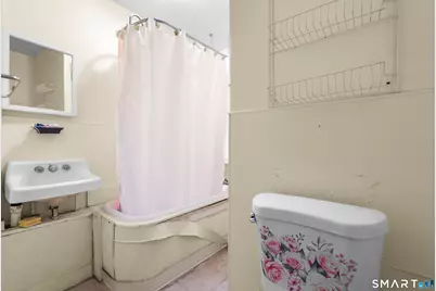 32 Greenwood Street, Naugatuck, CT 06770 - Photo 36