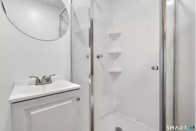 32 Greenwood Street, Naugatuck, CT 06770 - Photo 14