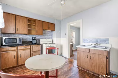 32 Greenwood Street, Naugatuck, CT 06770 - Photo 28