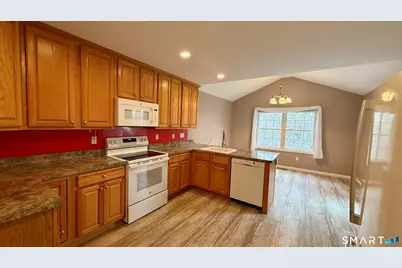 55 Ninas Way #55, Manchester, CT 06040 - Photo 6