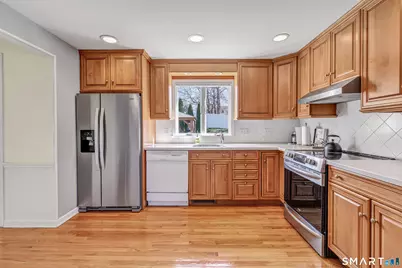 155 Blueberry Lane, Stratford, CT 06614 - Photo 18