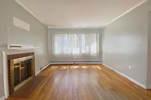 18 Reservoir Rd, Newington, CT 06111 - Photo 4