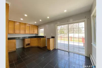 18 Reservoir Road, Newington, CT 06111 - Photo 6