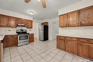170 Dunn Ave, Stamford, CT 06905 - Photo 10