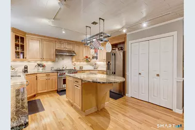 15 Cambridge Drive #15, Madison, CT 06443 - Photo 10