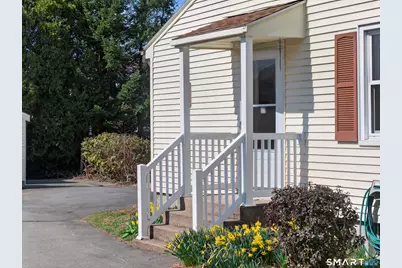 6 Cedar Street, Waterford, CT 06385 - Photo 8