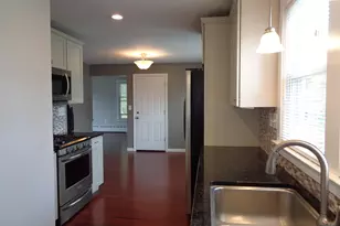 15 Bradley Ave, Branford, CT 06405 - Photo 4