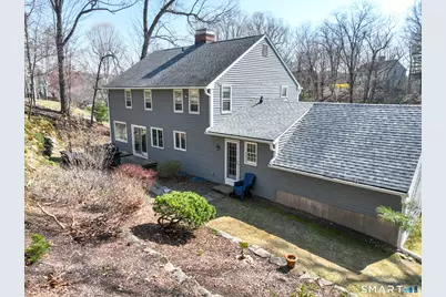 284 Farmcliff Drive, Glastonbury, CT 06033 - Photo 2