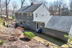 284 Farmcliff Dr, Glastonbury, CT 06033 - Photo 2