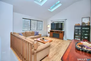 518 Bennetts Farm Rd, Ridgefield, CT 06877 - Photo 12