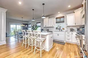 7 Luisa Ct, Branford, CT 06405 - Photo 8