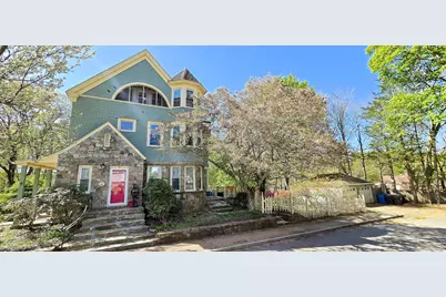 40 Maple Grove Avenue, Norwich, CT 06360 - Photo 2