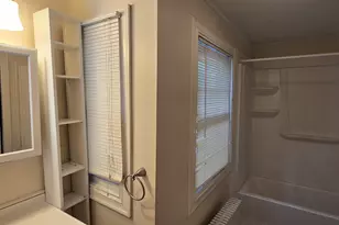 40 Maple Grove Ave, Norwich, CT 06360 - Photo 8