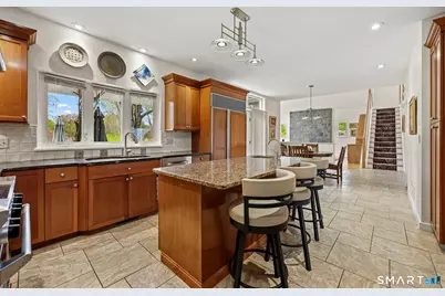 135 Kings Highway, North Haven, CT 06473 - Photo 14