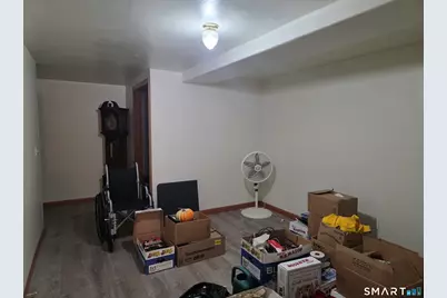 18 Colonial Village #18, Shelton, CT 06484 - Photo 8