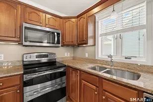 21 Fairway Dr, Colchester, CT 06415 - Photo 8