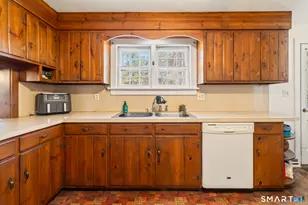 440 Roxbury Rd, Southbury, CT 06488 - Photo 10