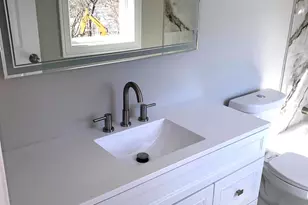 277 Alba Ave, Bridgeport, CT 06606 - Photo 32